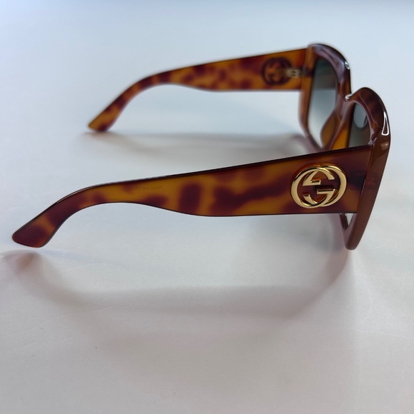 GUCCI Oversized Square Blonde Havana Green Classic Sunglasses GG0141S 3814 - Picture 8 of 16